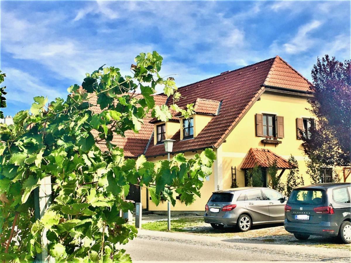 Landhaus Weinblick Hotel Rohrendorf bei Krems Bagian luar foto